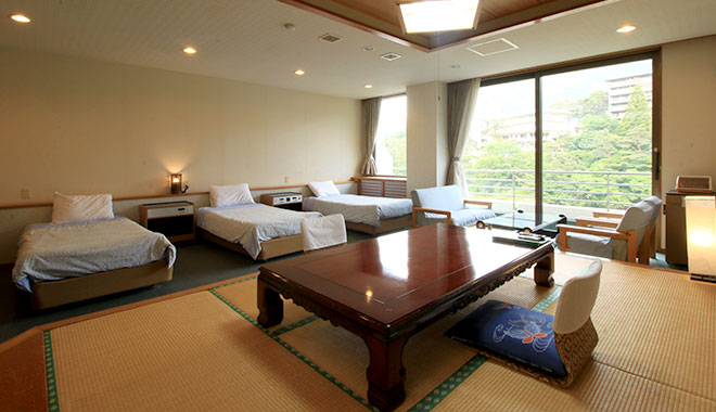 トリプル和洋室